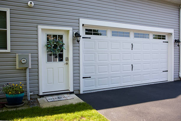24/7 Emergency Garage Door Installation experts in Healdton, OK